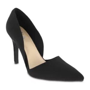 NWT MIA CIA Flyknit D'orsai Pumps